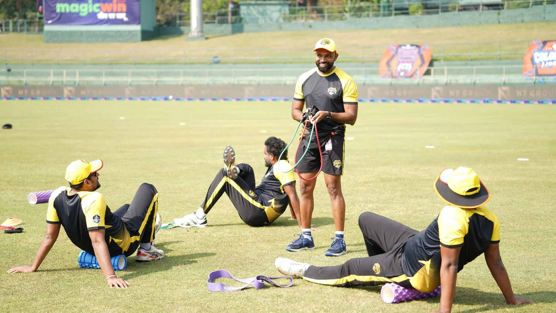 Amila coaching with Dubai Giants, 2024