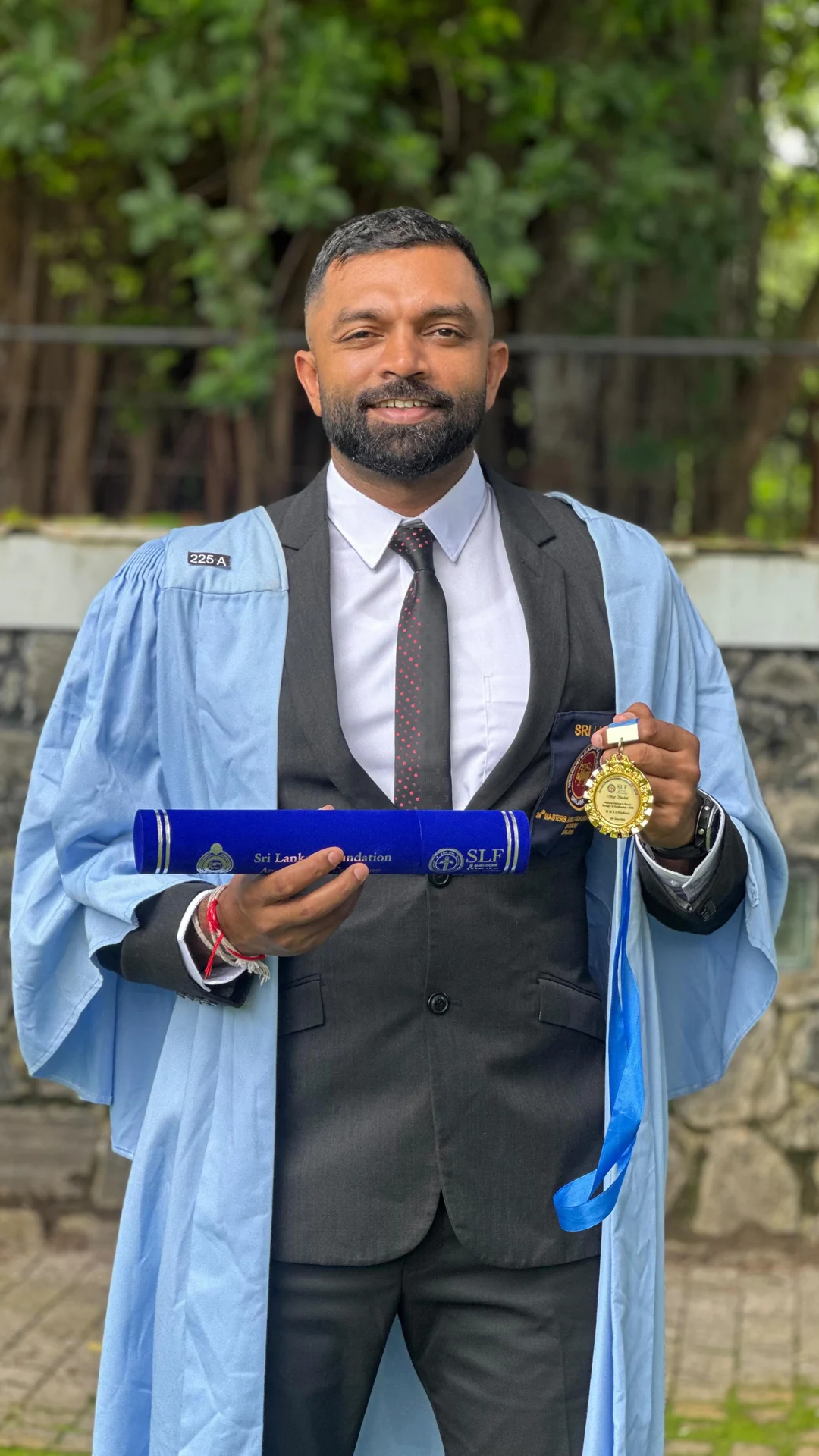 Amila Wijekoon — diploma and gold medal